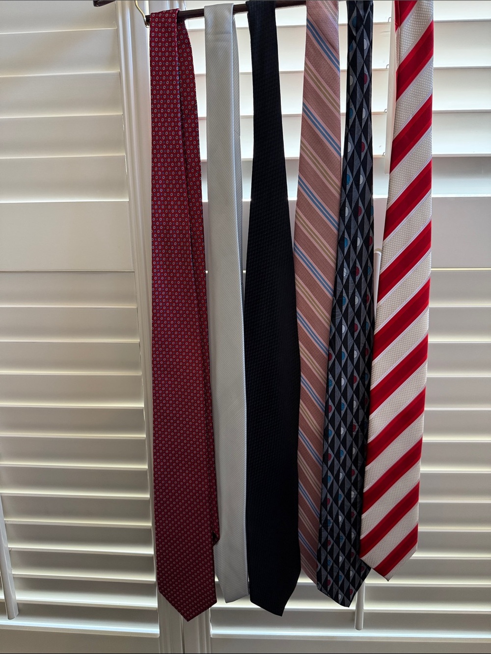 Men's Classic Silk Tie - Red, White, Navy, Pink, Black Options